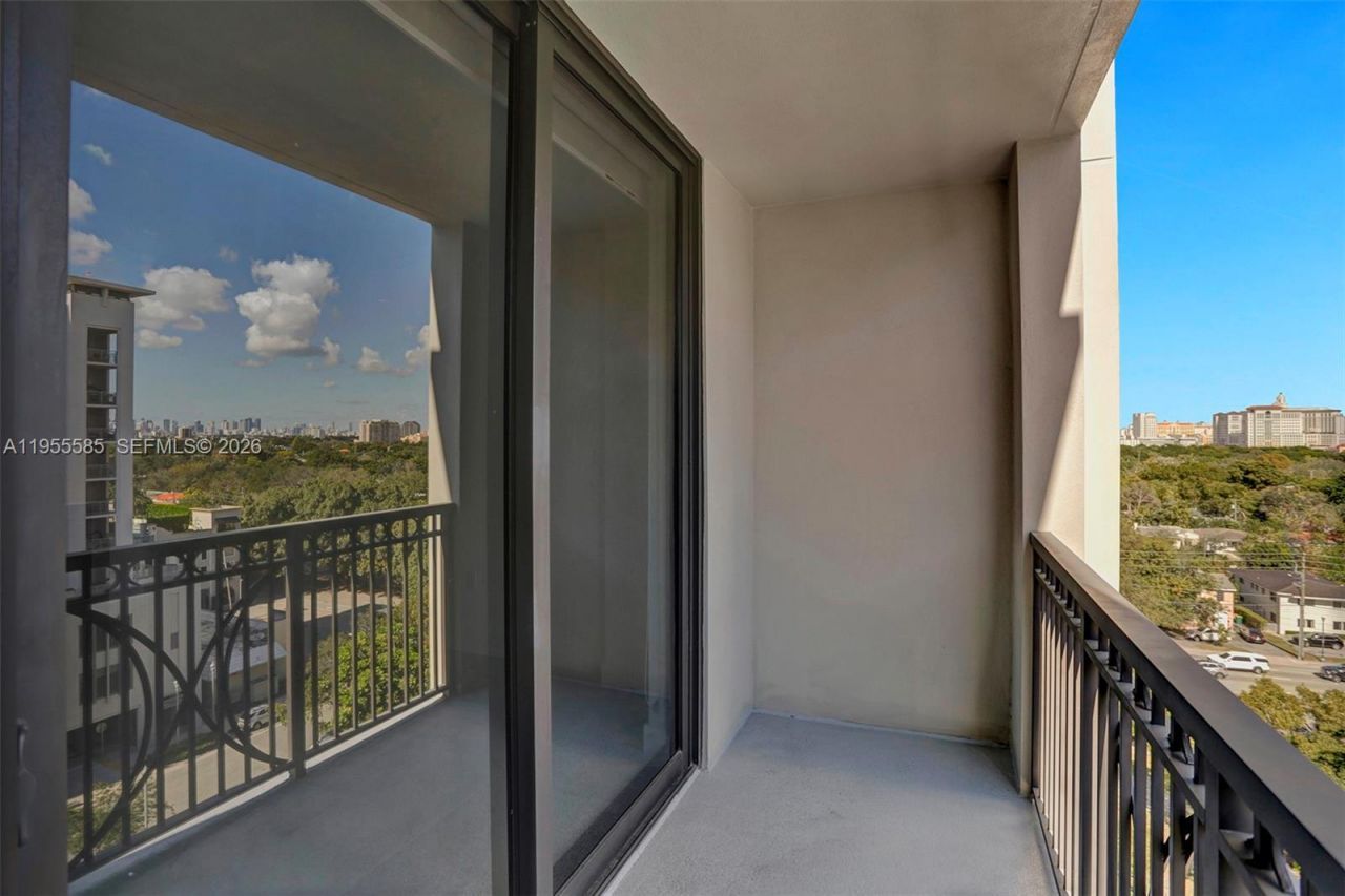 301 Altara Ave, Unit 730, Coral Gables, FL 33146 Photo