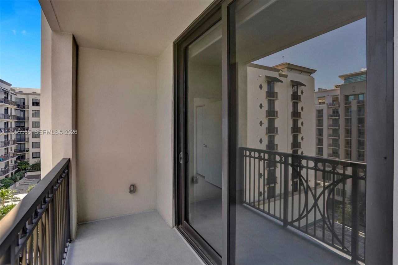 301 Altara Ave, Unit 730, Coral Gables, FL 33146 Photo