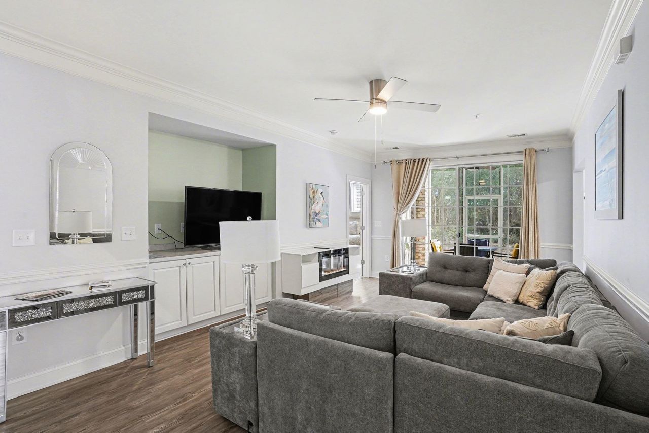 6203 Catalina Dr. Photo 10