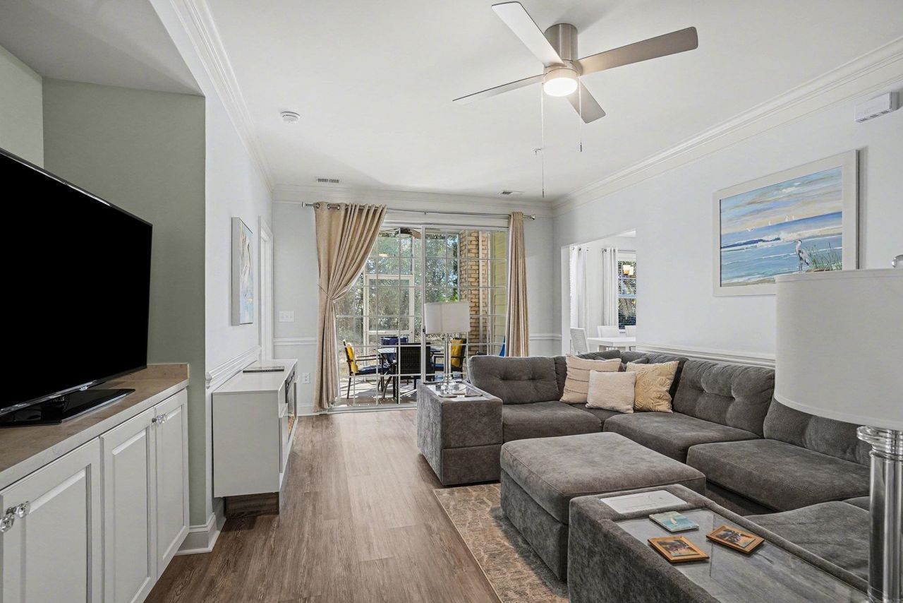 6203 Catalina Dr. Photo 9