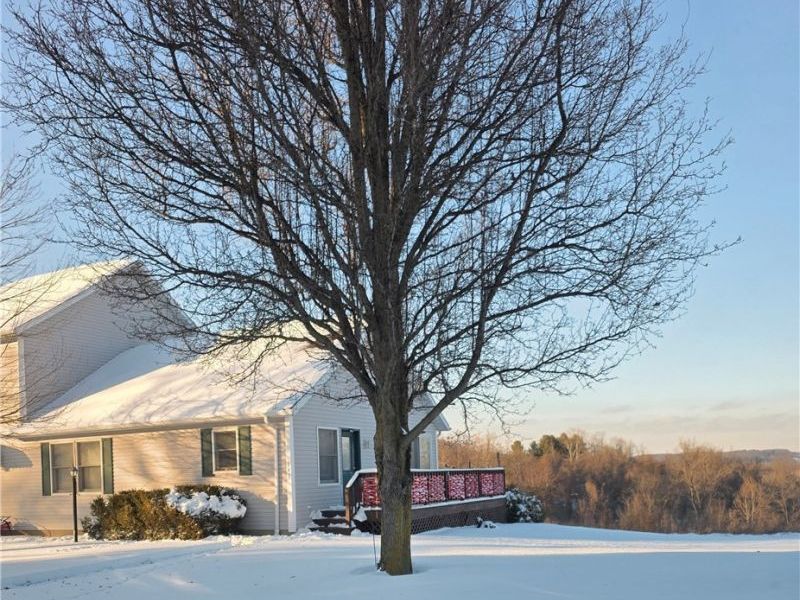 141 Meadowpark Drive, Cambridge, OH 43725 Photo 3