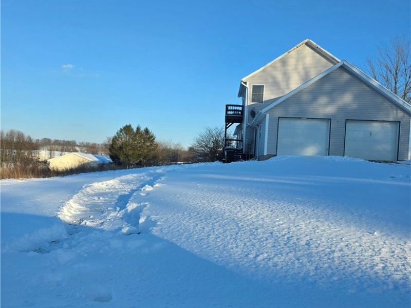 141 Meadowpark Drive, Cambridge, OH 43725 Photo 6