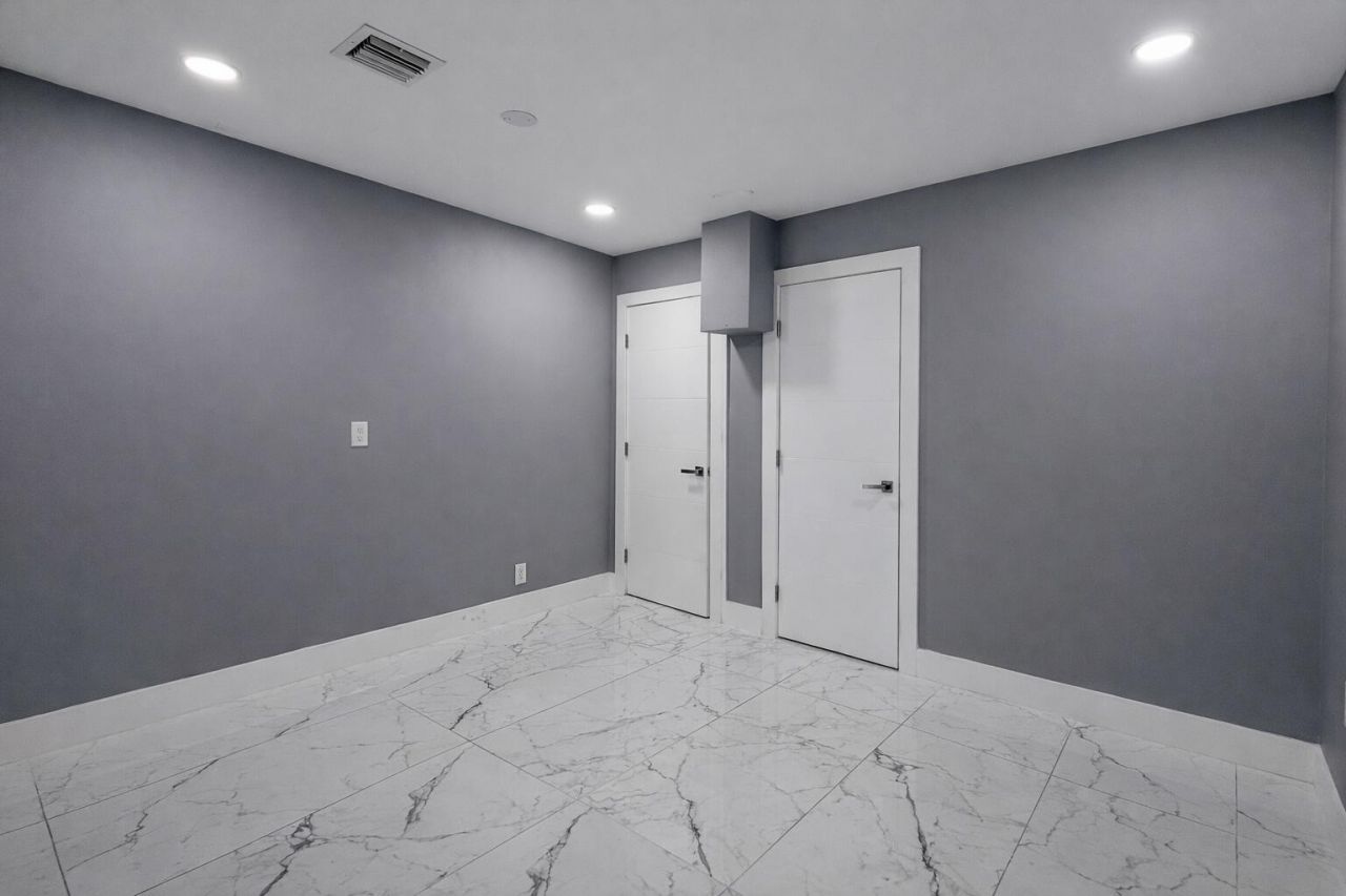 5823 Churchill Circle W, West Palm Beach, FL 33405 Photo