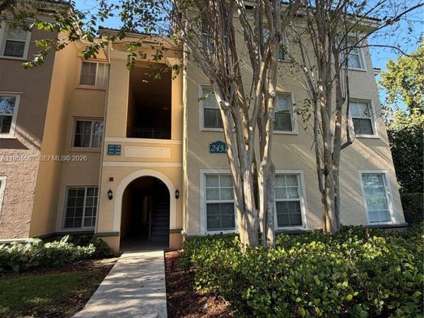 2451 Centergate Dr, Unit 106, Miramar, FL 33025