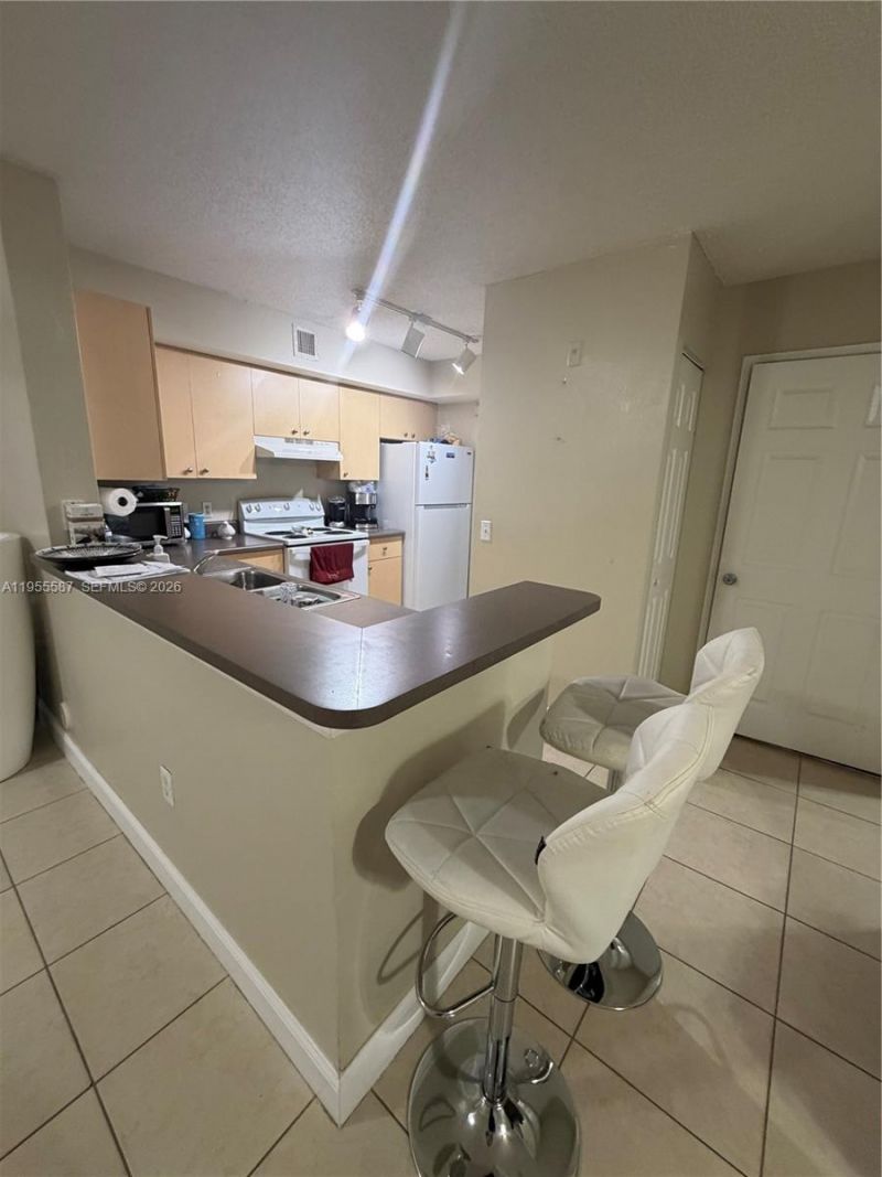 2451 Centergate Dr, Unit 106, Miramar, FL 33025 Photo