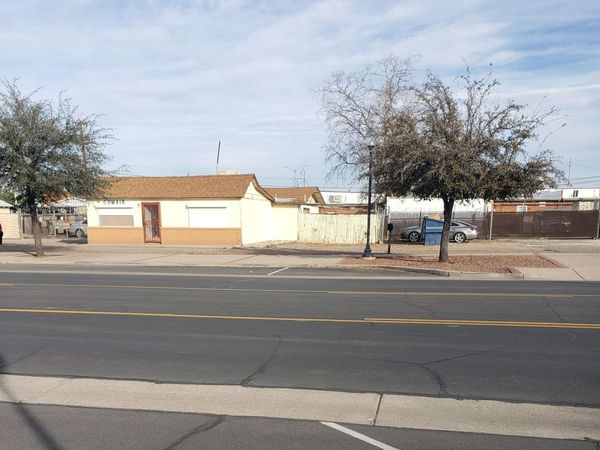 8450 W WASHINGTON Street, Peoria, AZ 85345