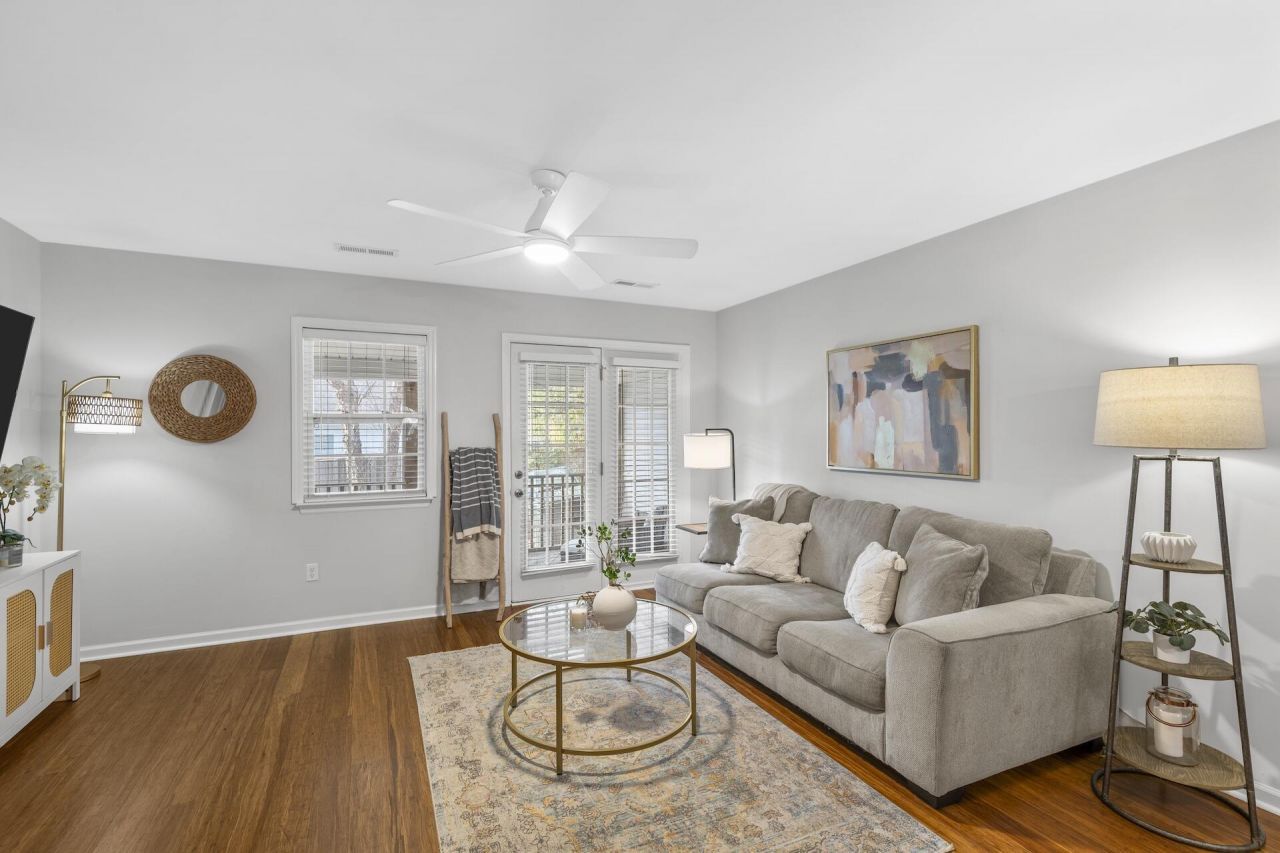 549 Tayrn Drive Photo 10