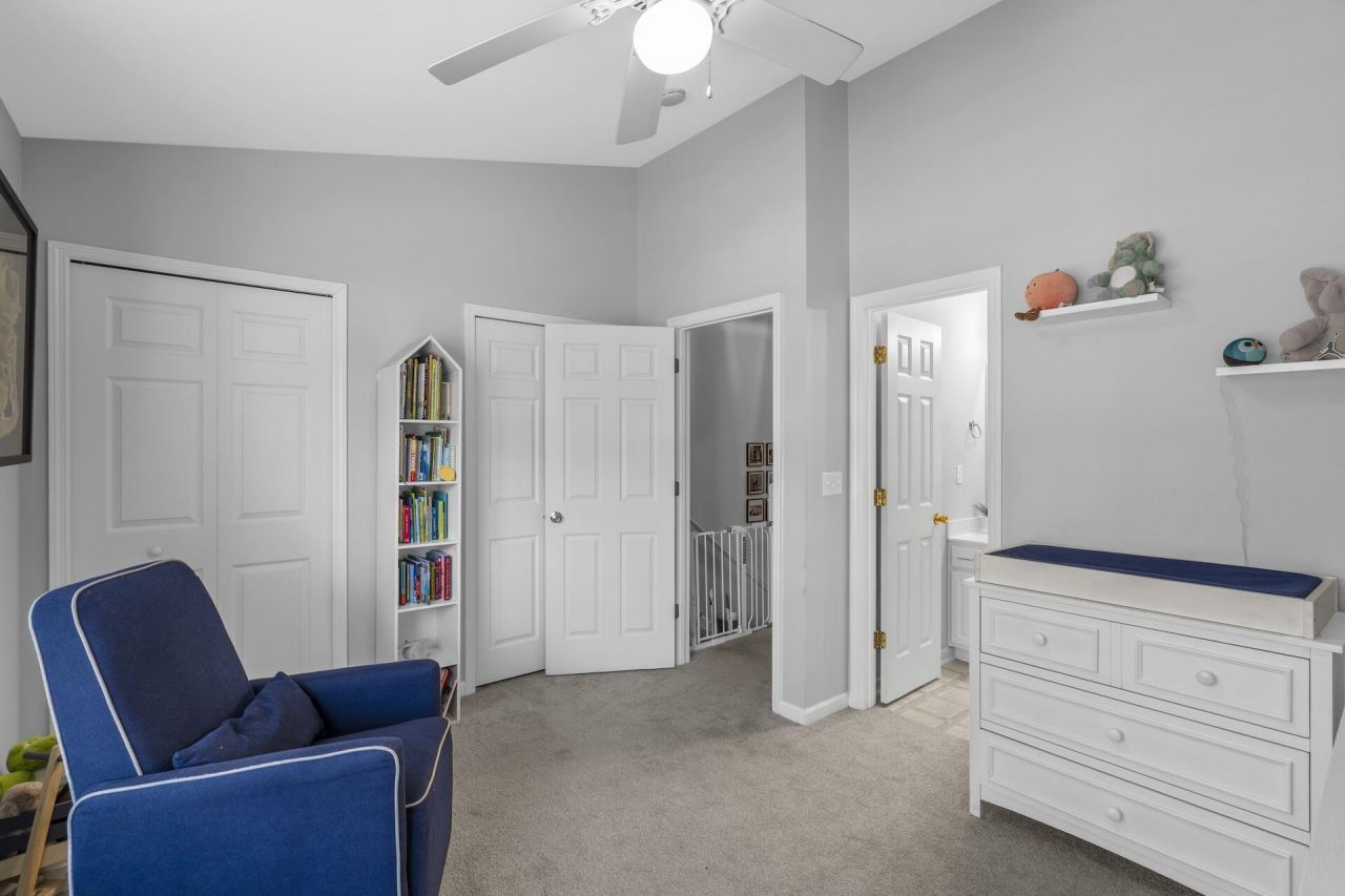 549 Tayrn Drive Photo 13