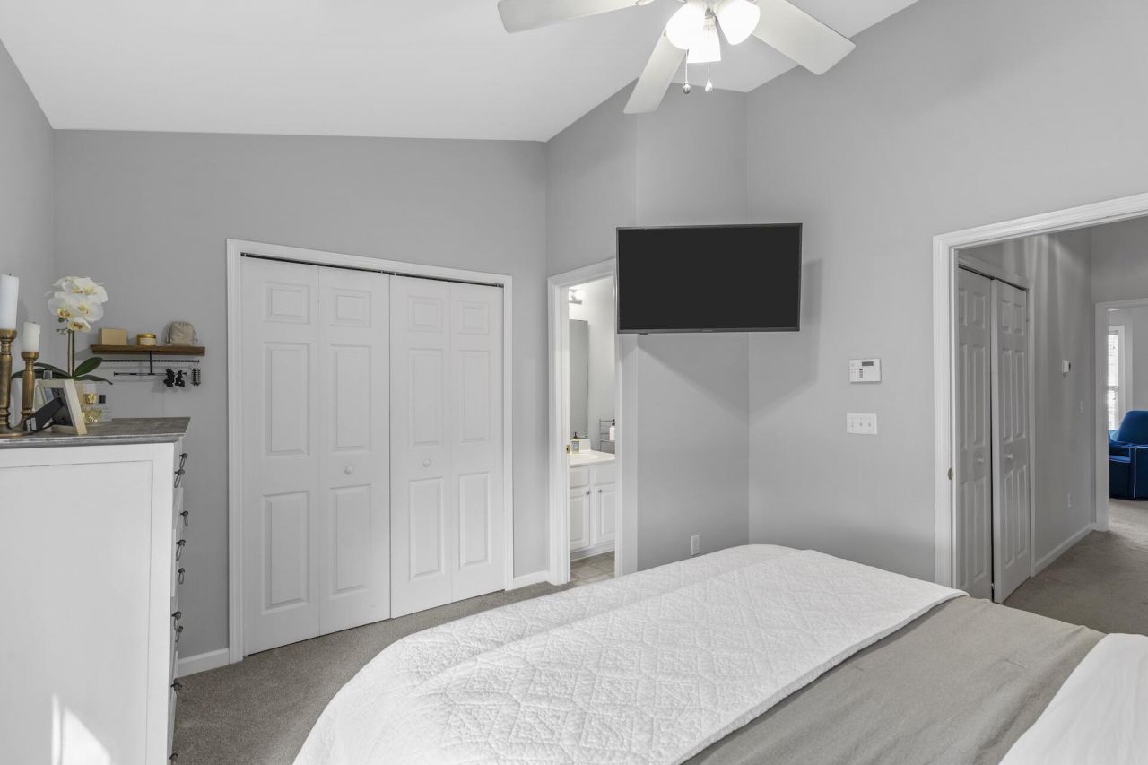 549 Tayrn Drive Photo 18