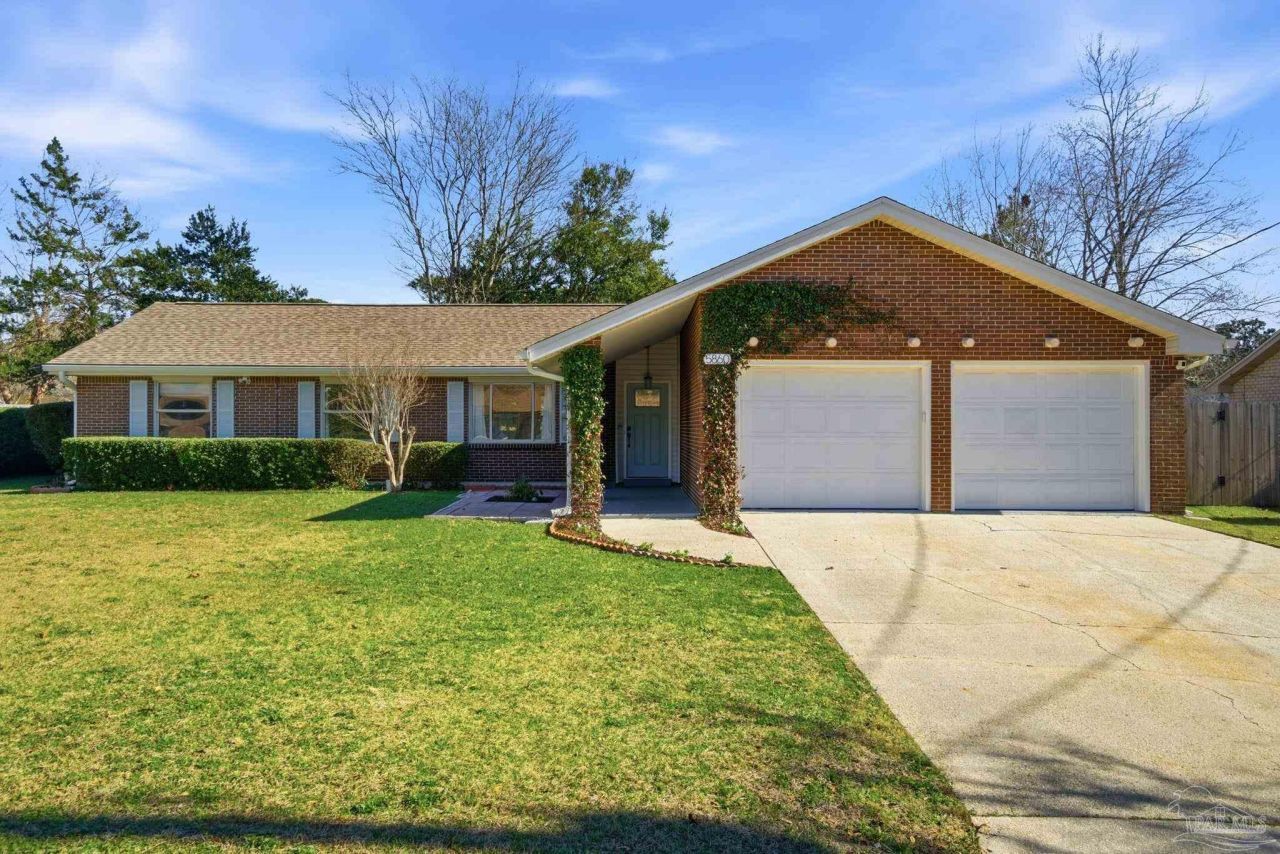 5860 Keystone Rd, Pensacola, FL 32504 Main Photo