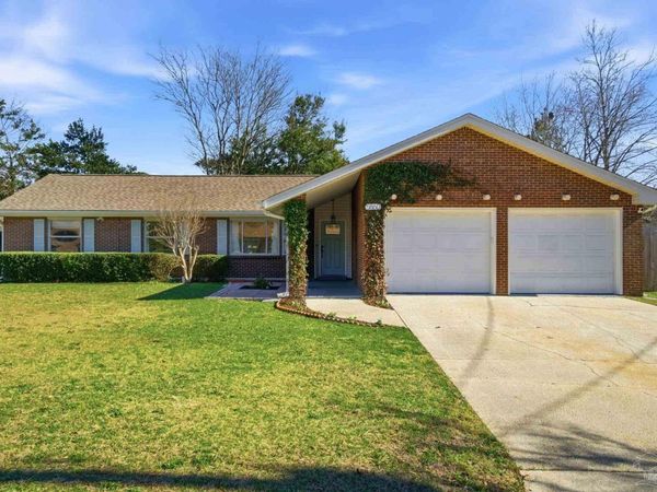 5860 Keystone Rd, Pensacola, FL 32504