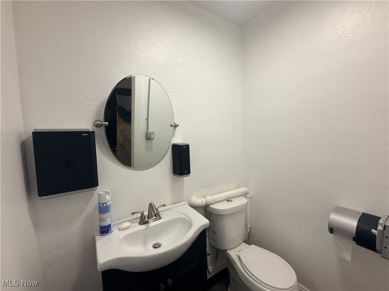 2122 S Taylor Road, Cleveland Heights, OH 44118 Photo 11