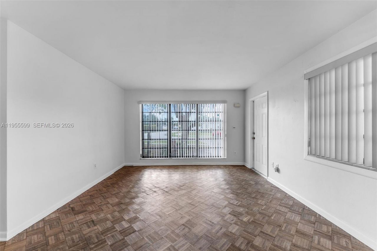 11401 SW 57th St, Miami, FL 33173 Photo