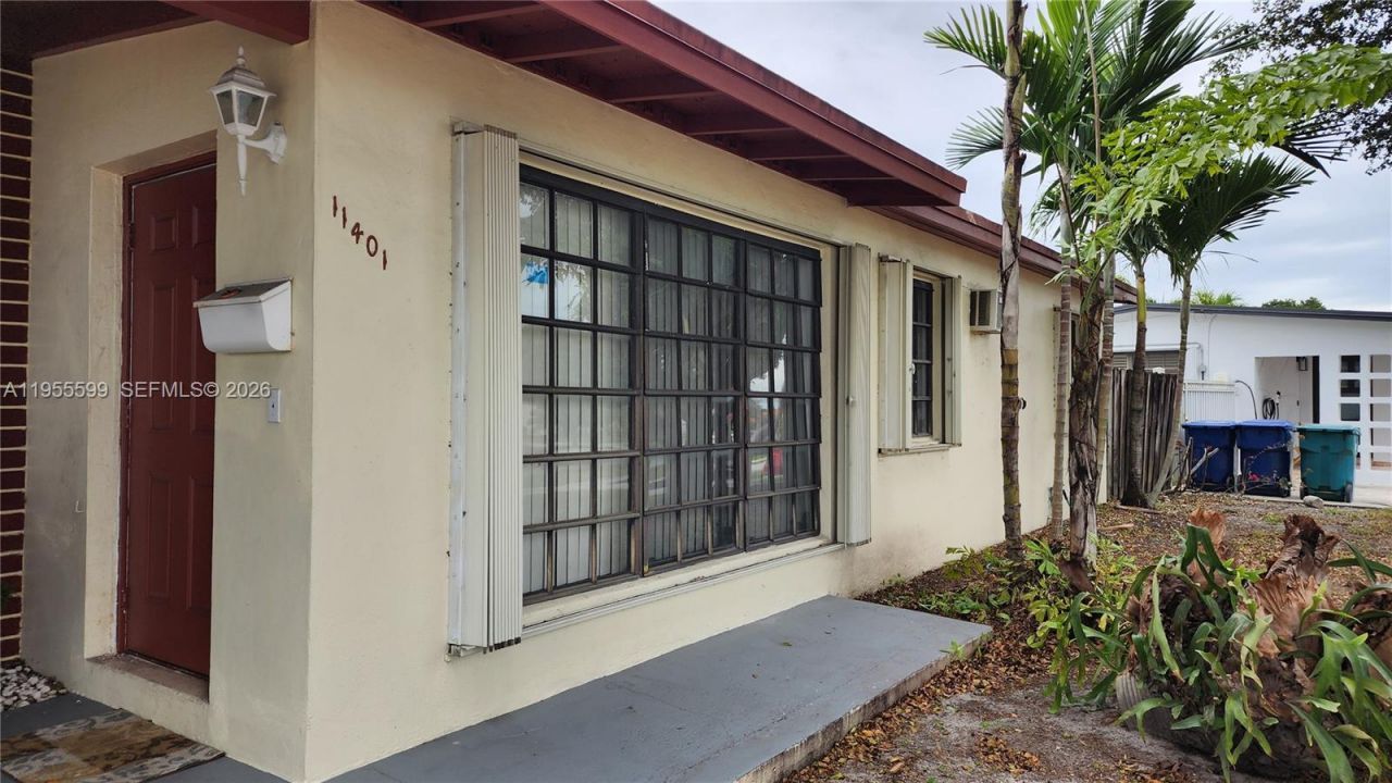 11401 SW 57th St, Miami, FL 33173 Photo