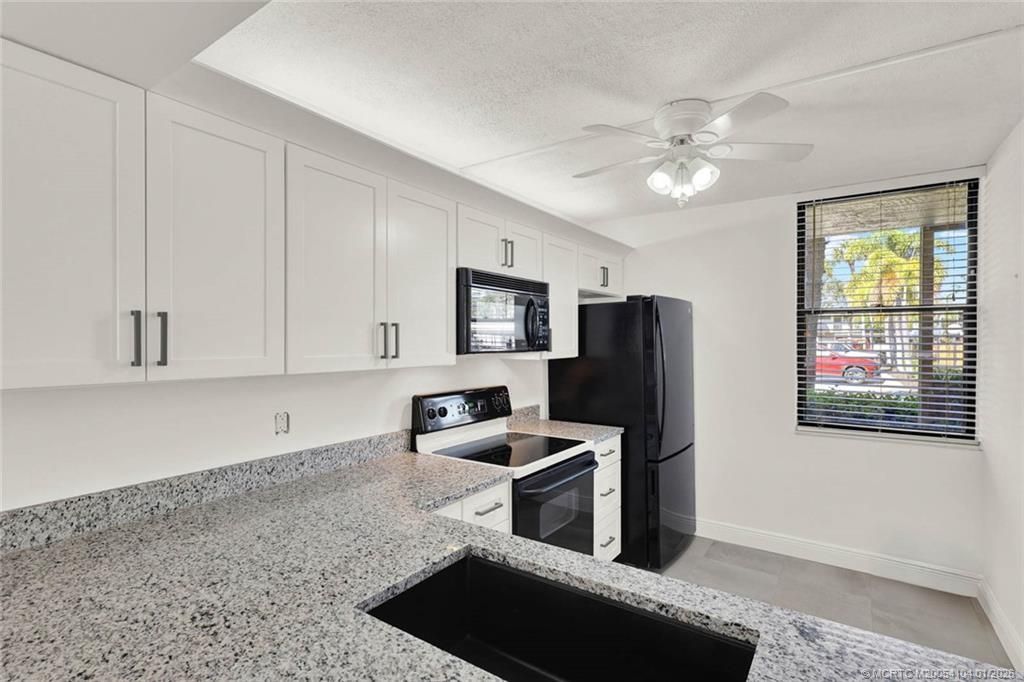 1950 SW Palm City Road, Unit 9-102, Stuart, FL 34994 Photo