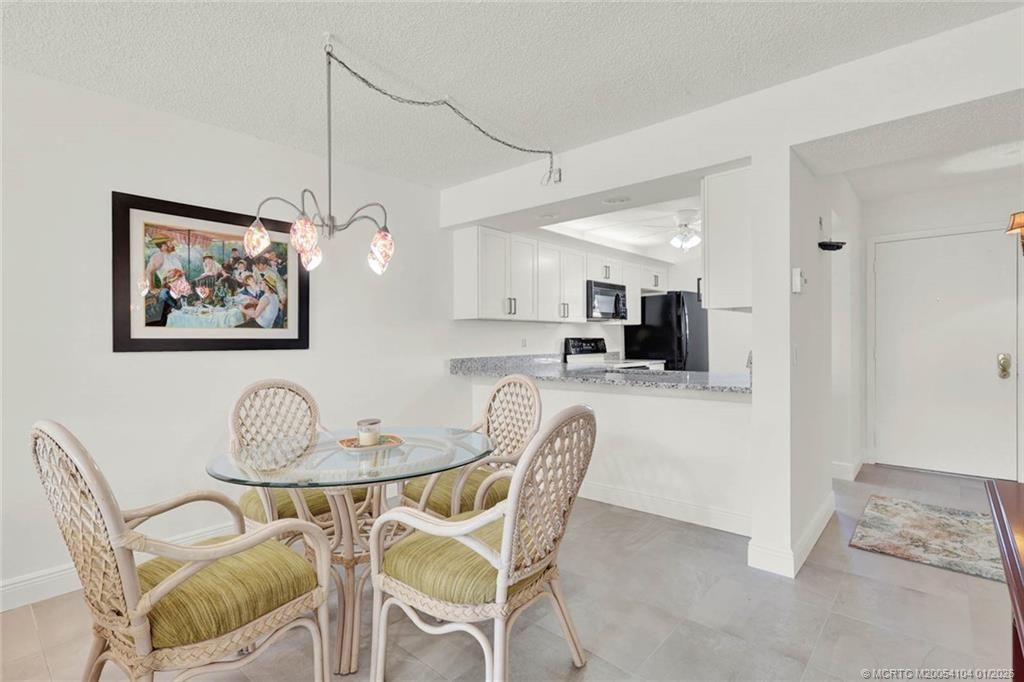 1950 SW Palm City Road, Unit 9-102, Stuart, FL 34994 Photo