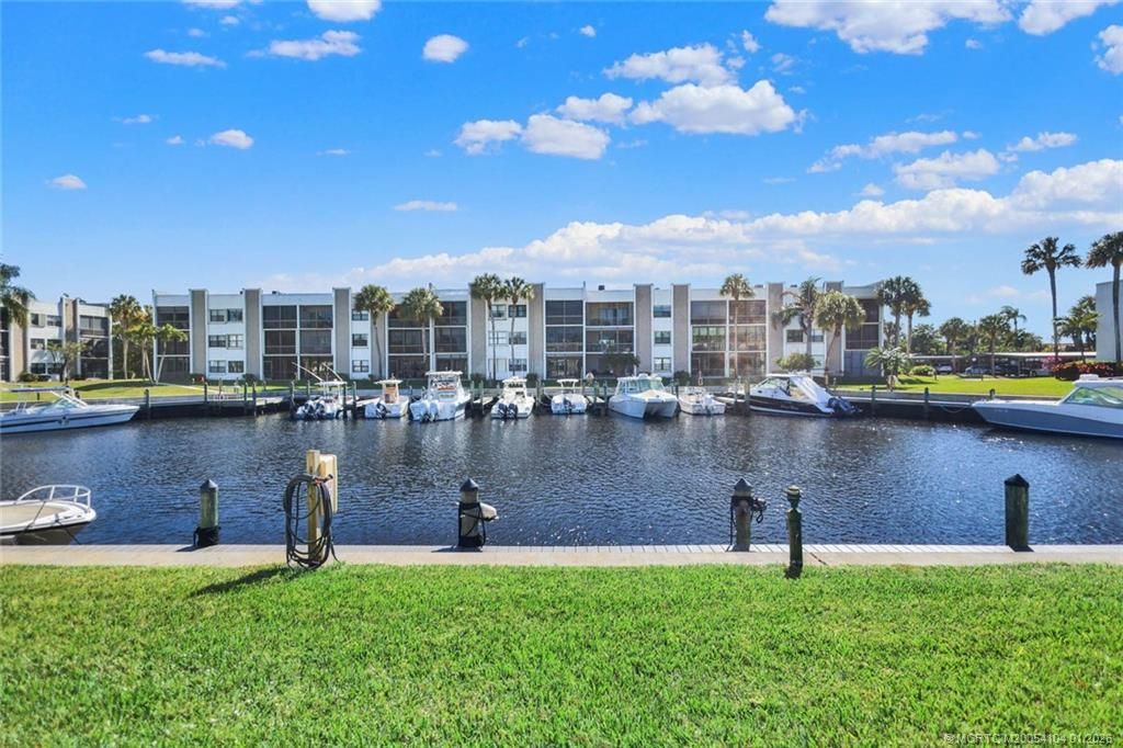 1950 SW Palm City Road, Unit 9-102, Stuart, FL 34994 Photo