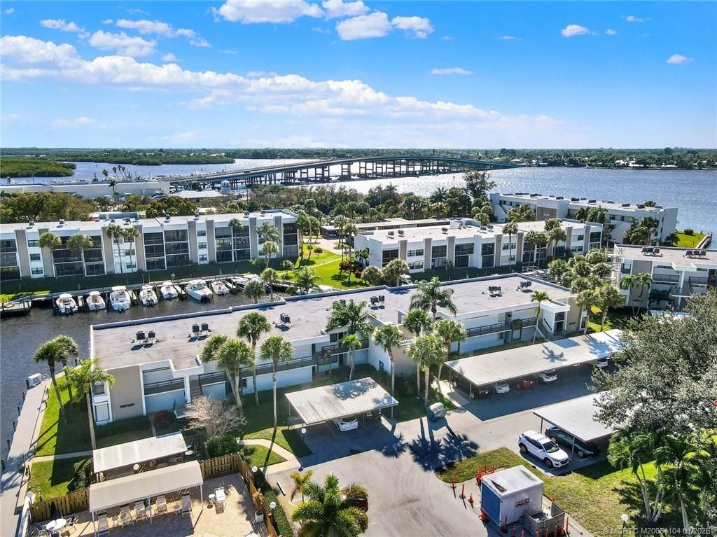 1950 SW Palm City Road, Unit 9-102, Stuart, FL 34994 Photo