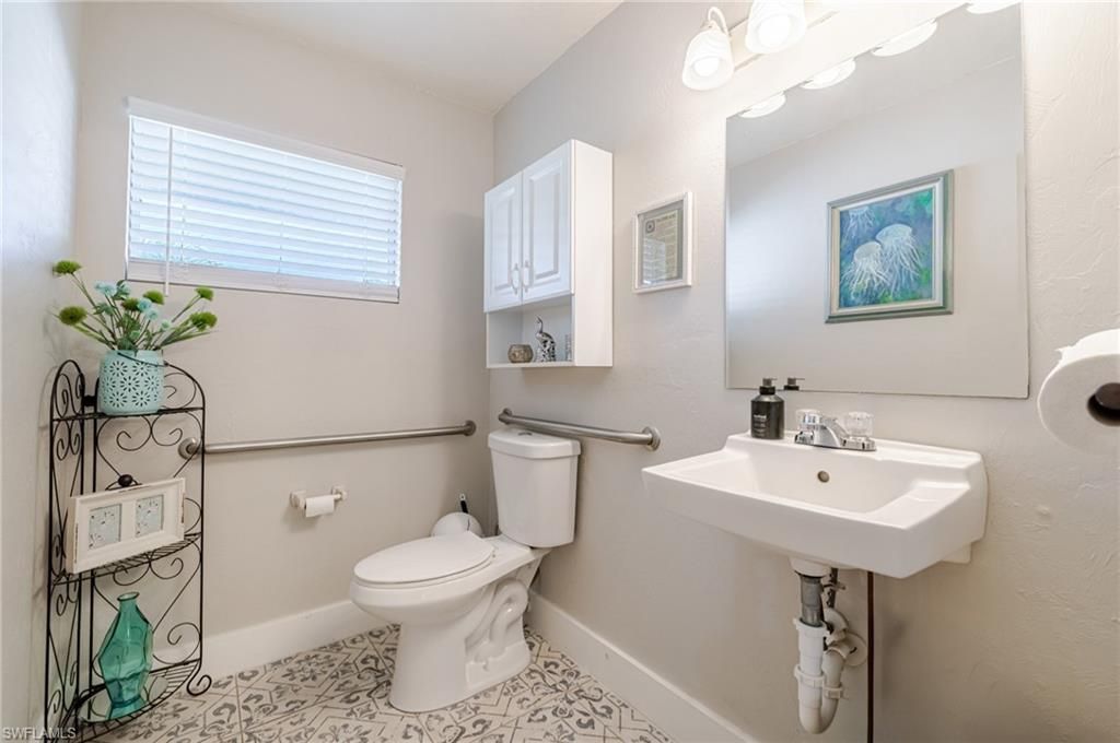 164 Pondella Rd, North Fort Myers, FL 33903 Photo