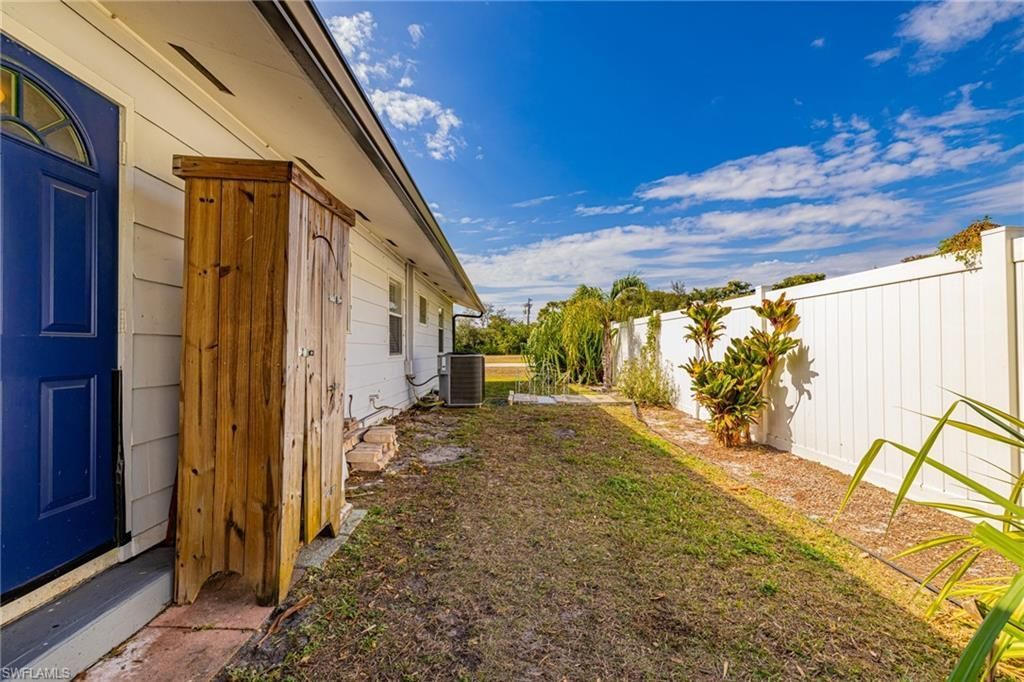 164 Pondella Rd, North Fort Myers, FL 33903 Photo