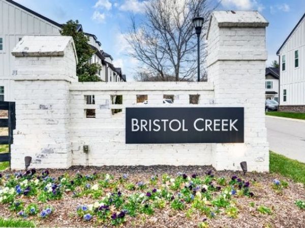 605 Bristol Creek Dr, Nashville, TN 37221