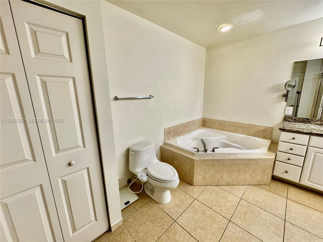 3001 NE 185th St, Unit 514, Aventura, FL 33180 Photo