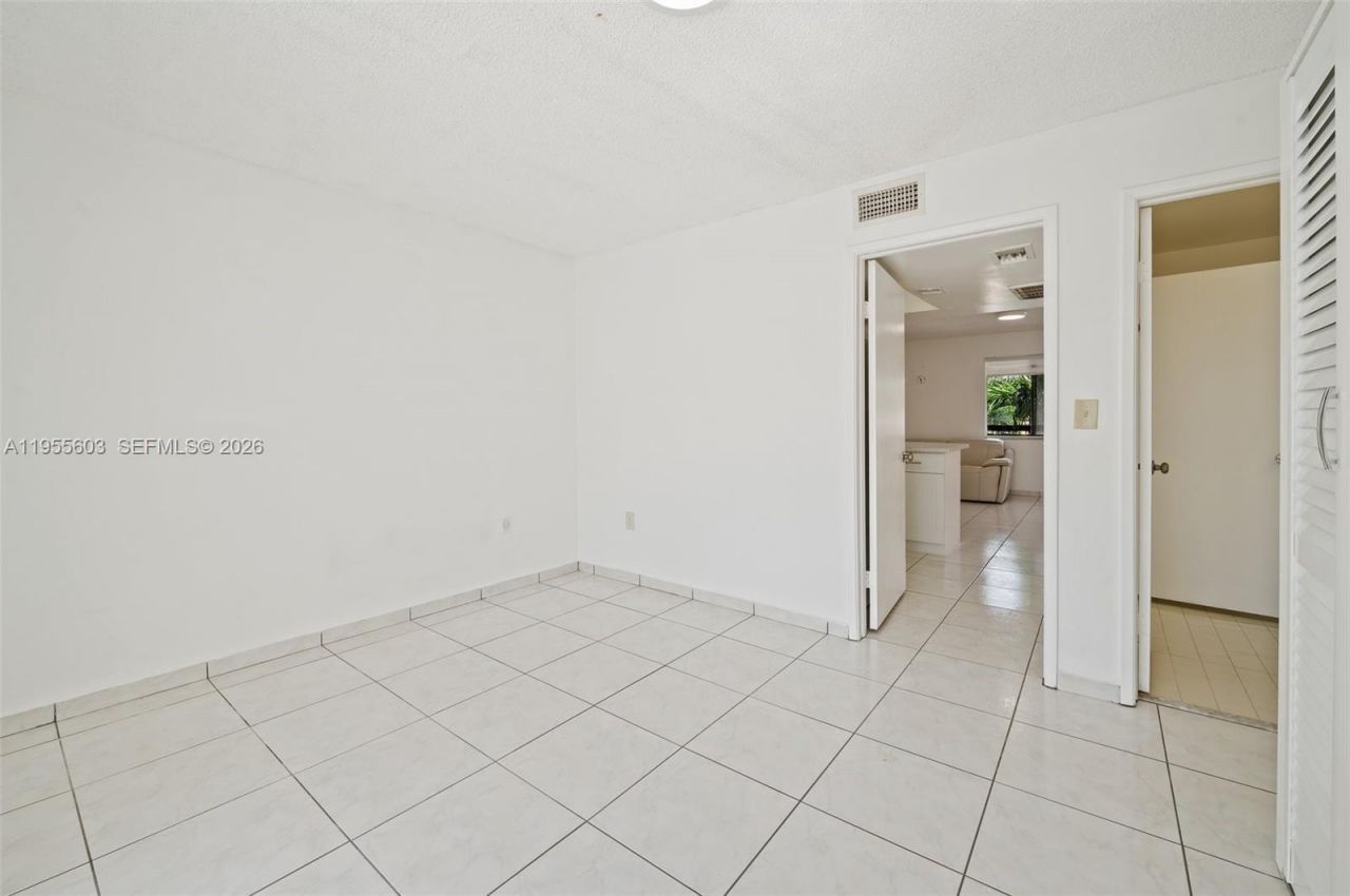 2170 W 60th St , Unit 16212, Hialeah, FL 33016 Photo