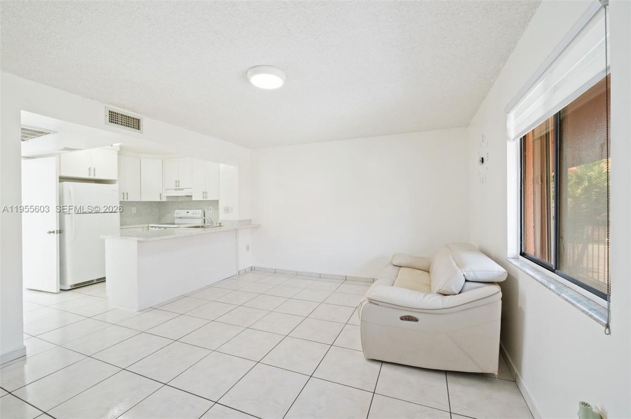 2170 W 60th St , Unit 16212, Hialeah, FL 33016 Photo