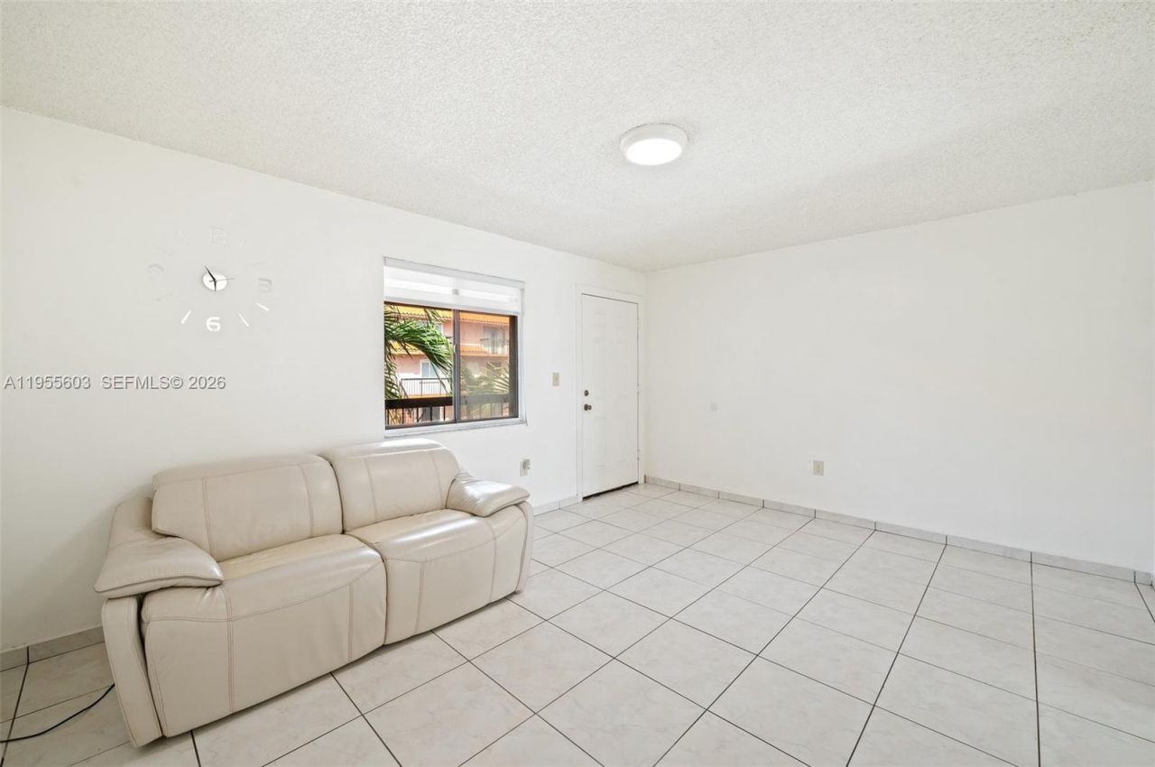2170 W 60th St , Unit 16212, Hialeah, FL 33016 Photo