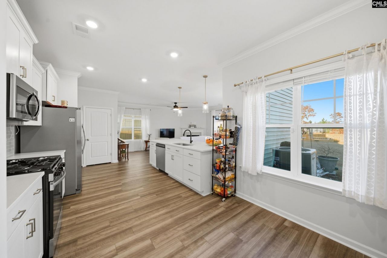 850 Peony Lane Photo 8