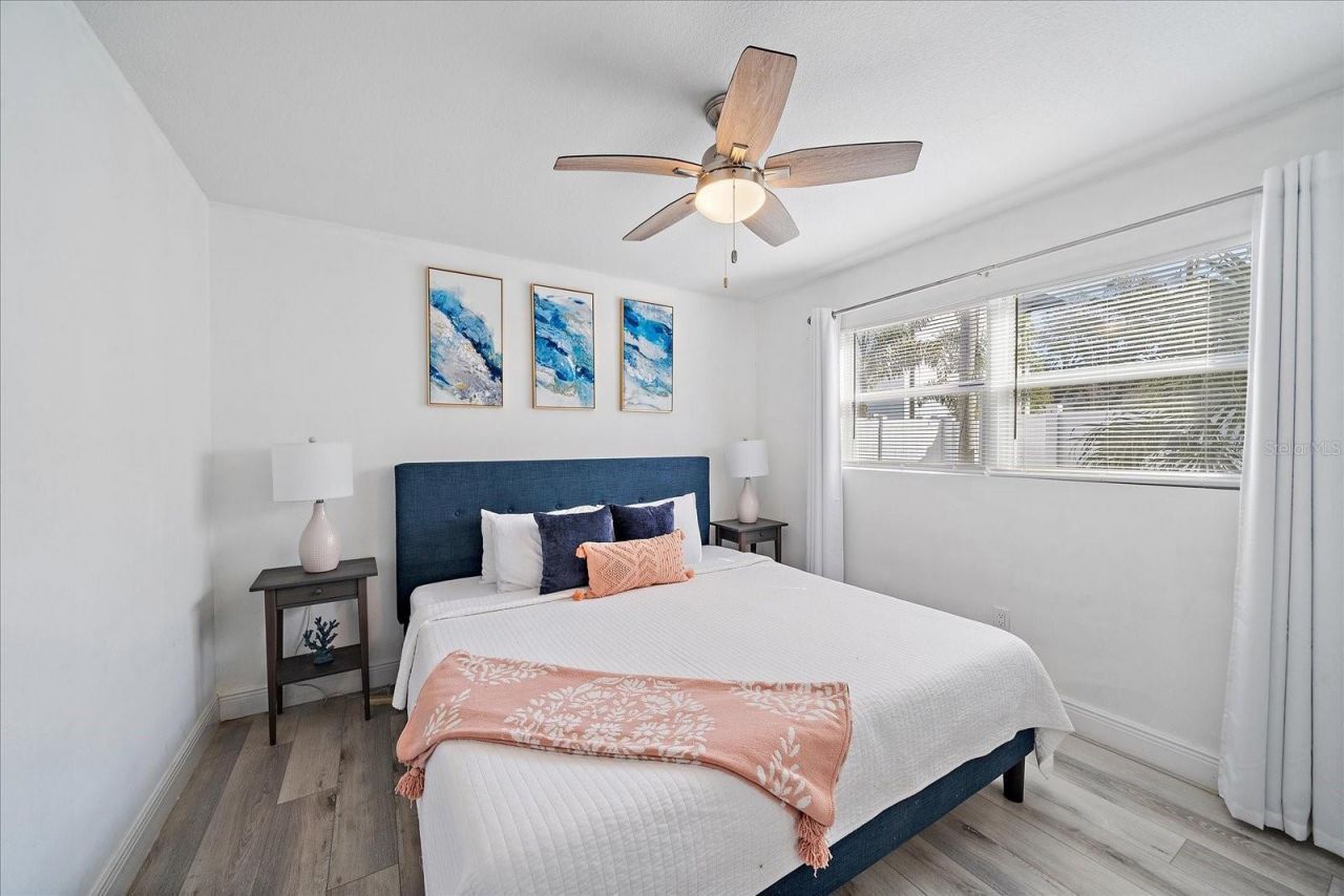 3710 Iroquois Avenue, Sarasota, FL 34234 Photo