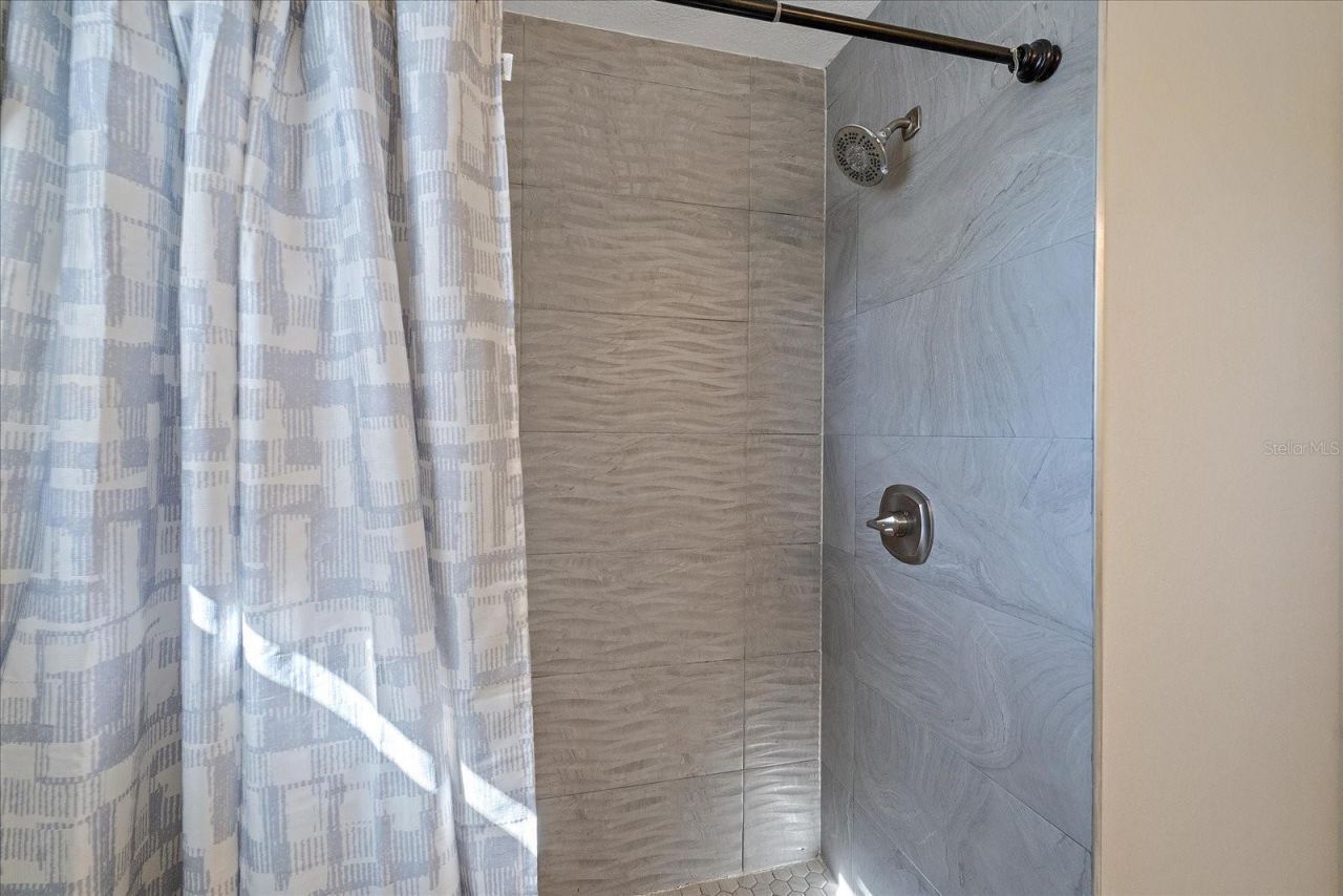 3710 Iroquois Avenue, Sarasota, FL 34234 Photo