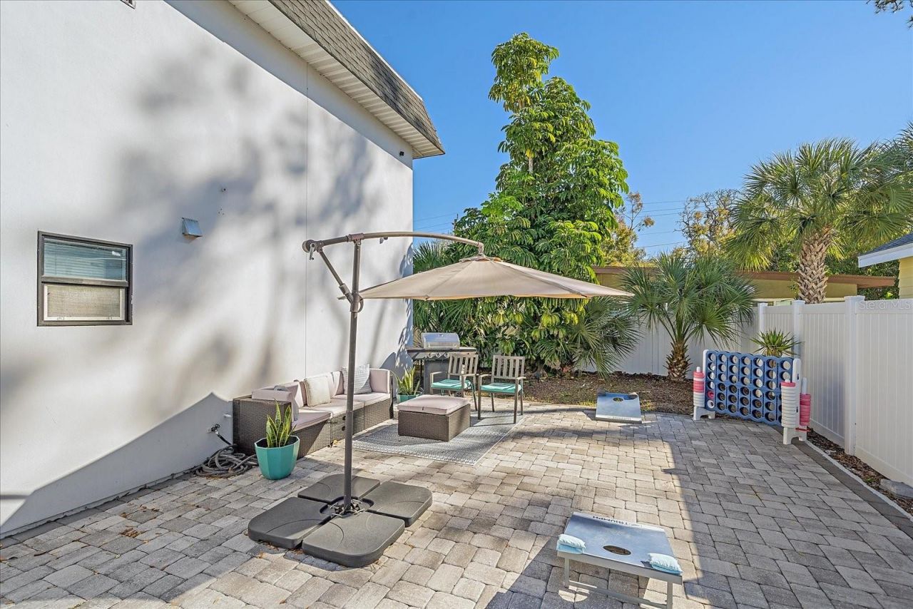 3710 Iroquois Avenue, Sarasota, FL 34234 Photo