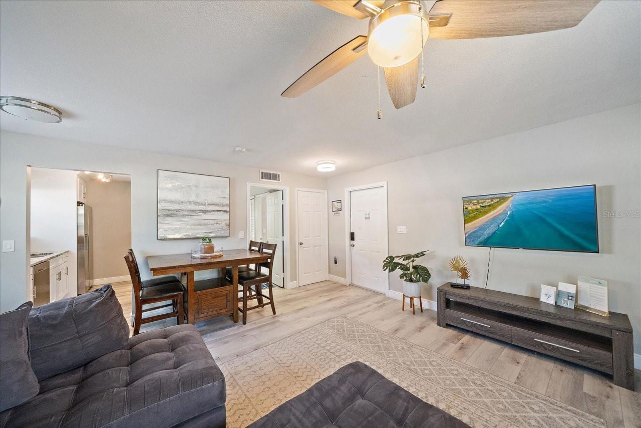 3710 Iroquois Avenue, Sarasota, FL 34234 Photo