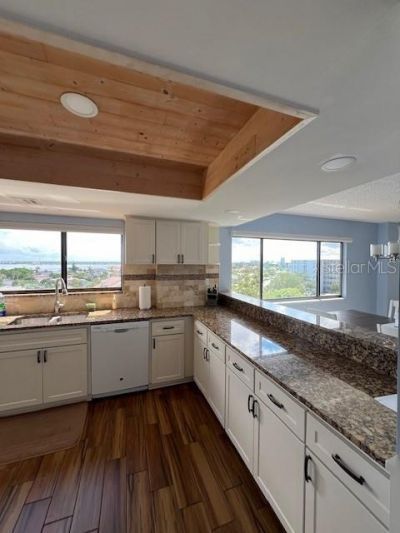 650 Island Way, Unit 708, Clearwater Beach, FL 33767 Photo