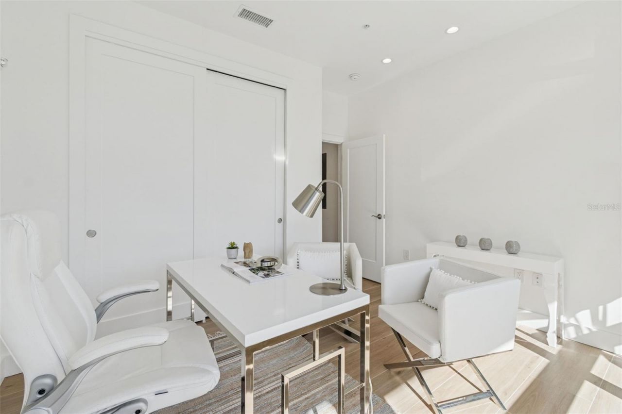 1343 4th Street, Unit 102, Sarasota, FL 34236 Photo