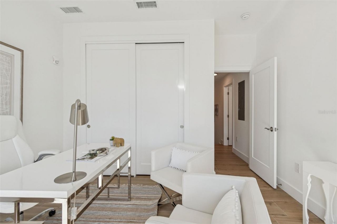 1343 4th Street, Unit 102, Sarasota, FL 34236 Photo