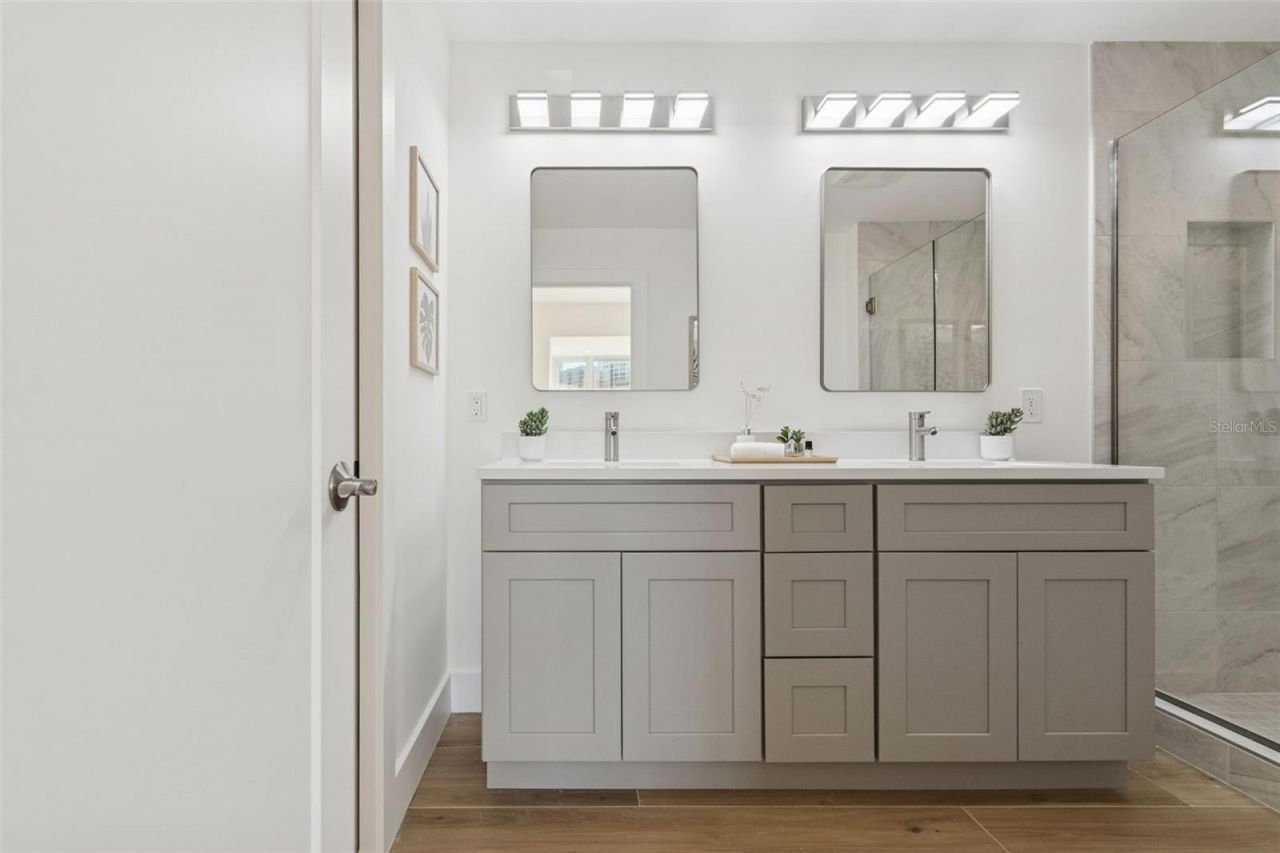 1343 4th Street, Unit 102, Sarasota, FL 34236 Photo