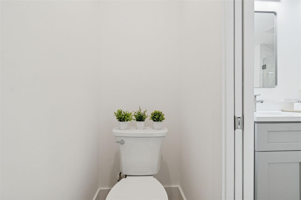 1343 4th Street, Unit 102, Sarasota, FL 34236 Photo