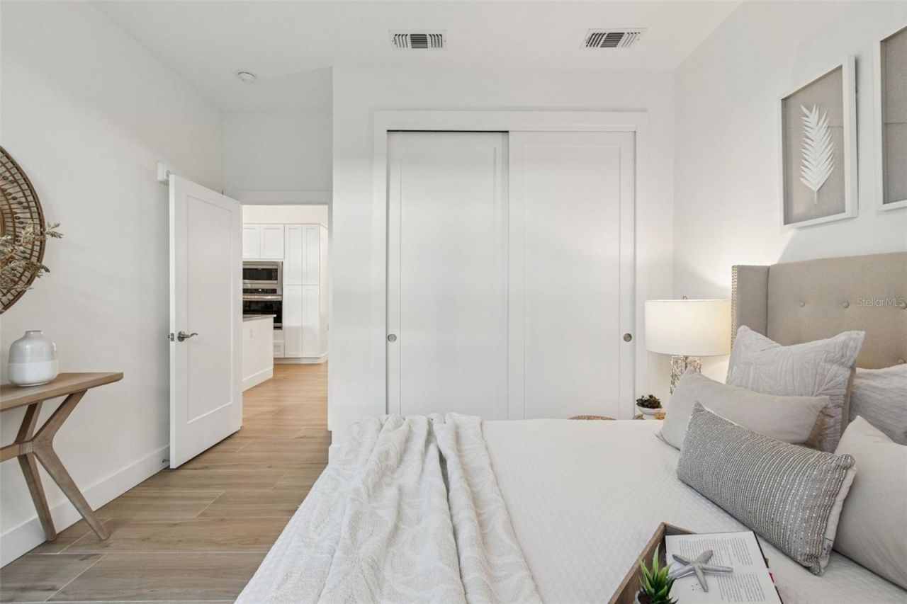 1343 4th Street, Unit 102, Sarasota, FL 34236 Photo