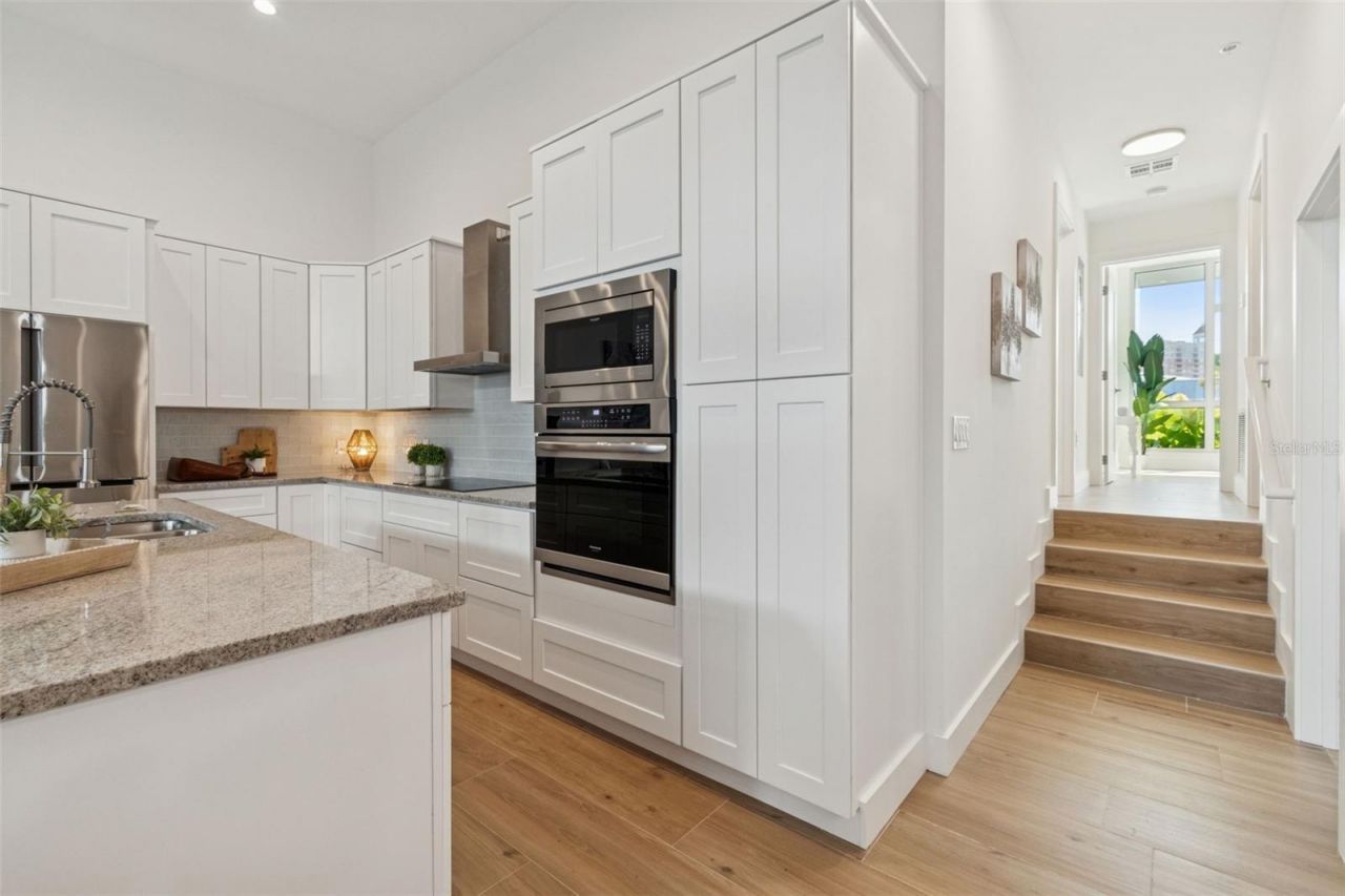 1343 4th Street, Unit 102, Sarasota, FL 34236 Photo