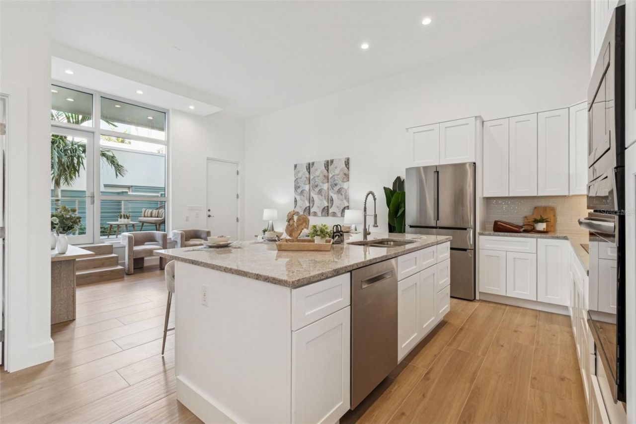 1343 4th Street, Unit 102, Sarasota, FL 34236 Photo