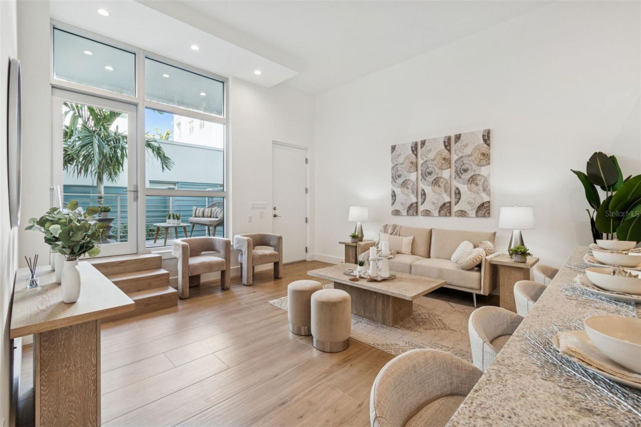 1343 4th Street, Unit 102, Sarasota, FL 34236 Photo