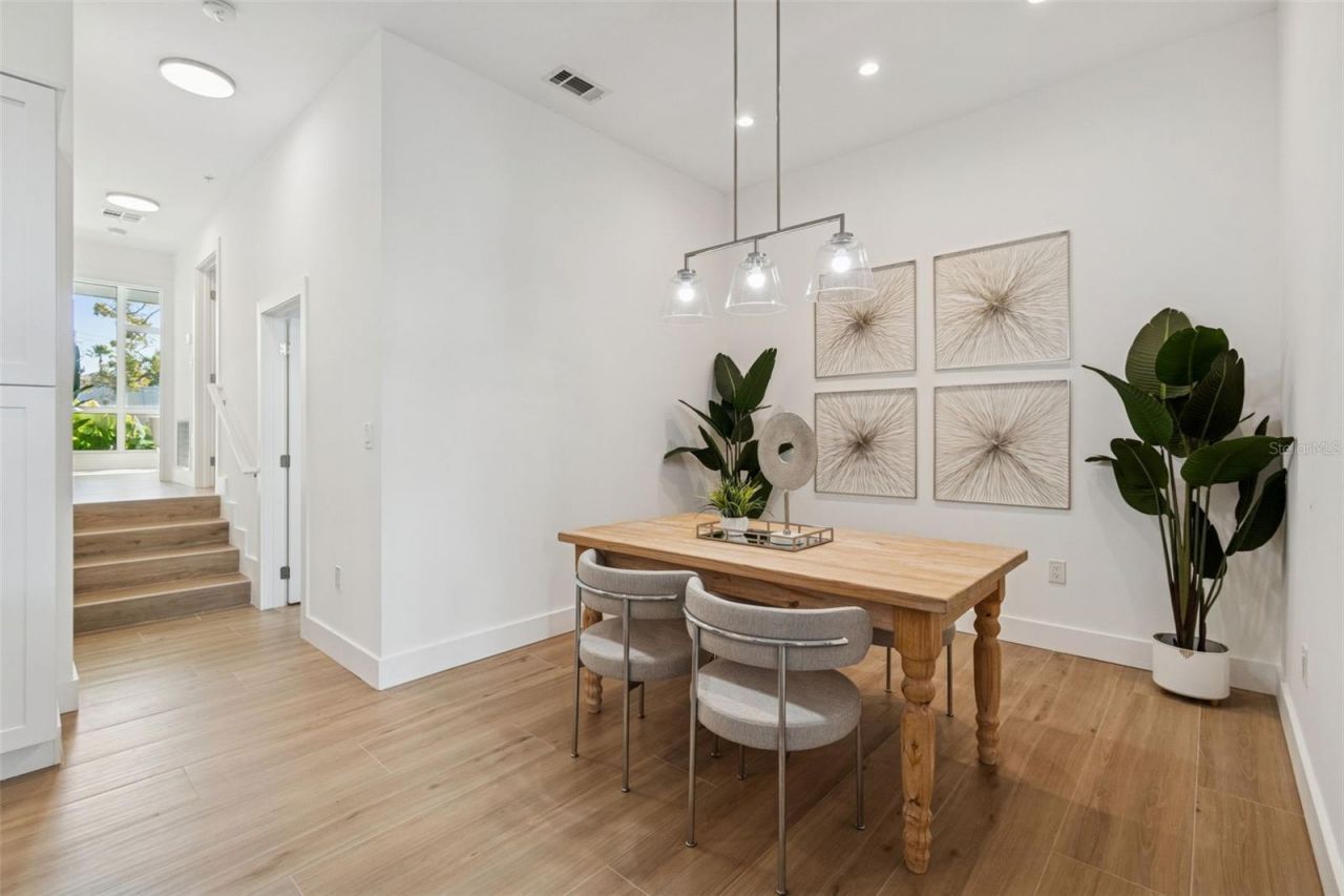 1343 4th Street, Unit 102, Sarasota, FL 34236 Photo