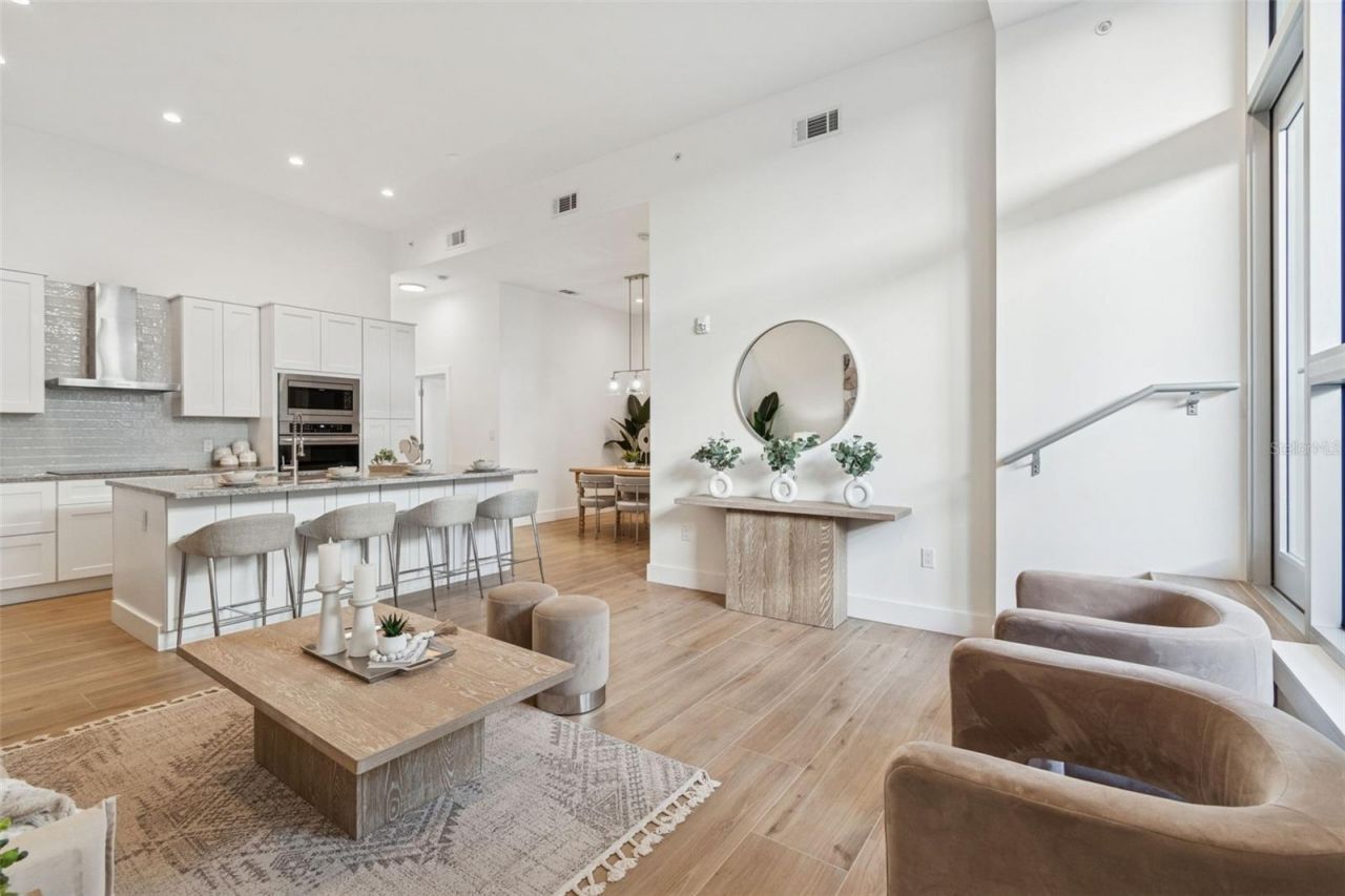 1343 4th Street, Unit 102, Sarasota, FL 34236 Photo