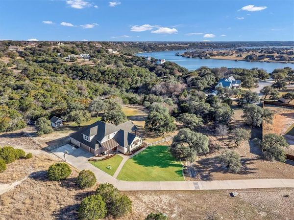 2701 Alta Vista Court, Granbury, TX 76049