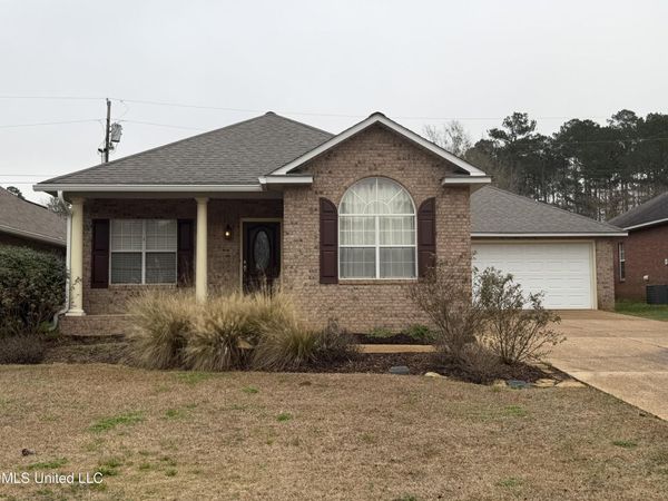 614 NE Annawood Lane, Brookhaven, MS 39601