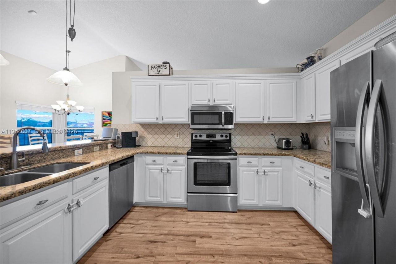 9421 Hollyhock Ct, Davie, FL 33328 Photo