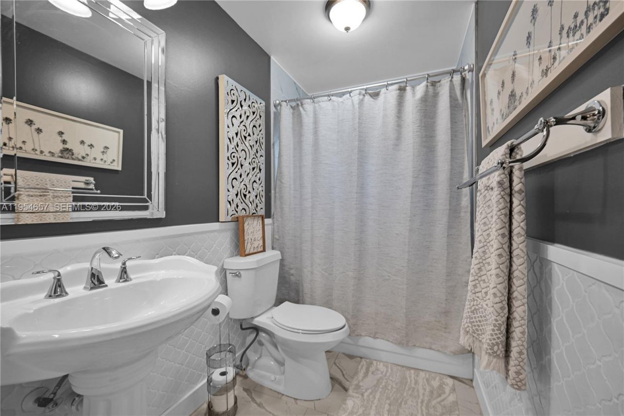 9421 Hollyhock Ct, Davie, FL 33328 Photo