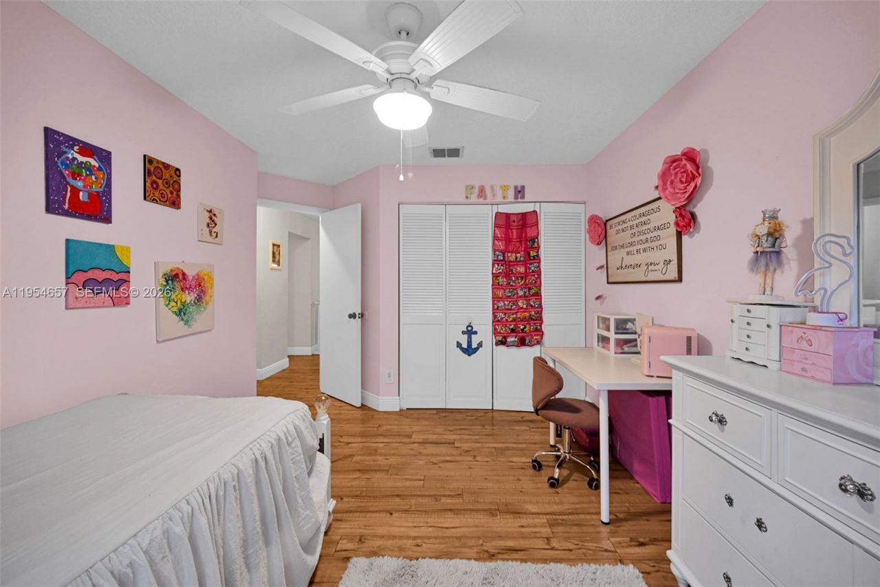 9421 Hollyhock Ct, Davie, FL 33328 Photo